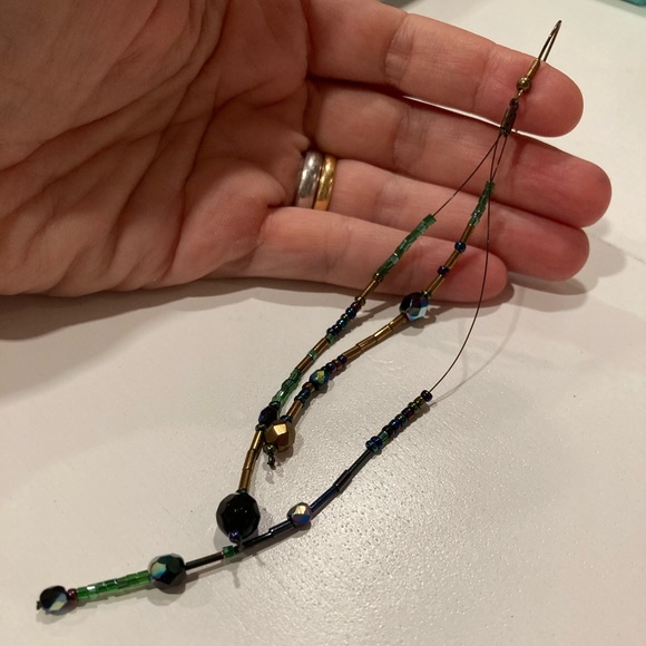 Earring - Picture 2 of 4